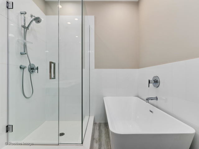 Building Photo - 7355 W Grand Ave