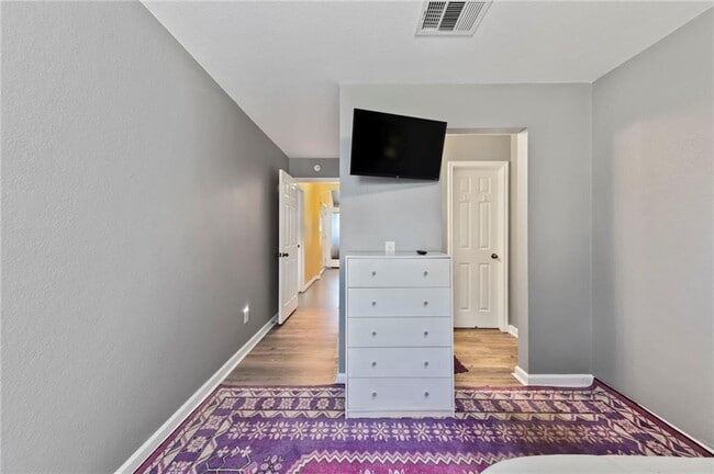 Building Photo - 3920 Bandice Ln
