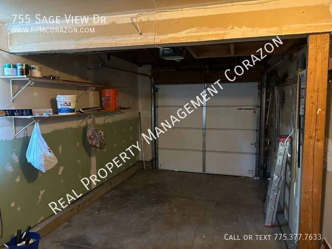Building Photo - 755 Sage View Dr