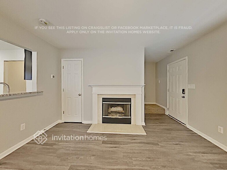 Building Photo - 12122 Stewarts Crossing Dr