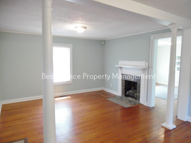 Building Photo - 3931 Locust Hill Rd