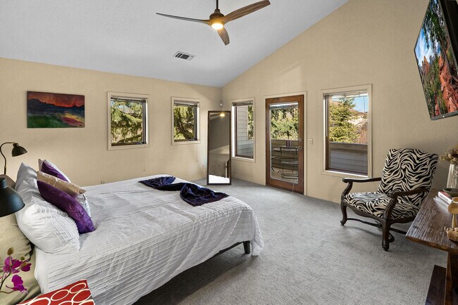 Building Photo - 55 Wild Horse Mesa Dr