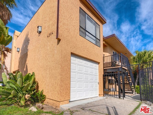 Primary Photo - 4364 Berryman Ave
