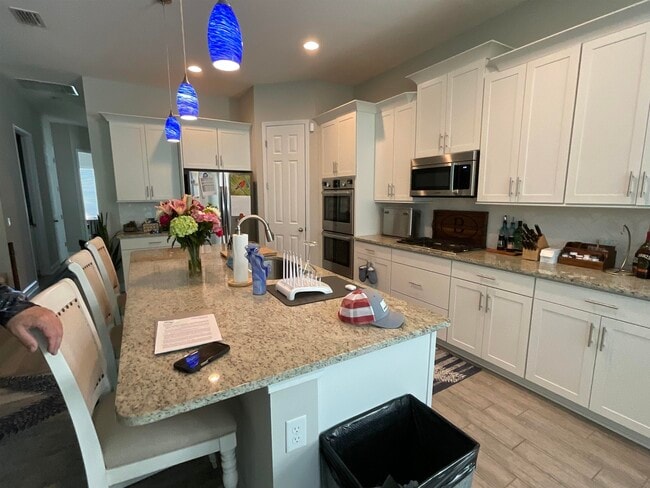 Building Photo - 409 Pescado Dr