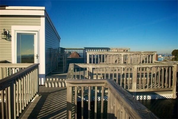 Building Photo - 842 Nantasket Ave
