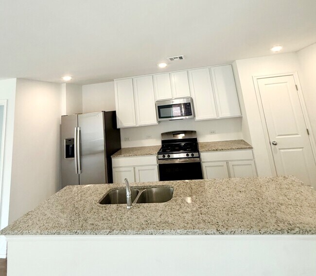 Building Photo - 3733 Palmetto Blf Dr