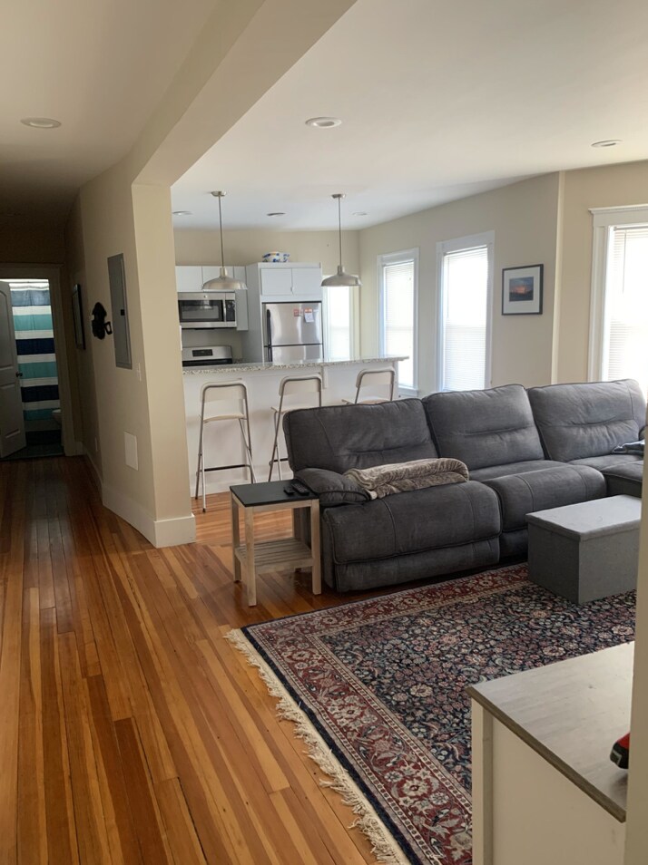 Building Photo - 102 Morrison Ave