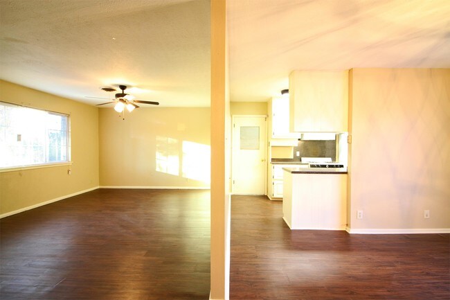 Building Photo - 7917 Hermitage Dr