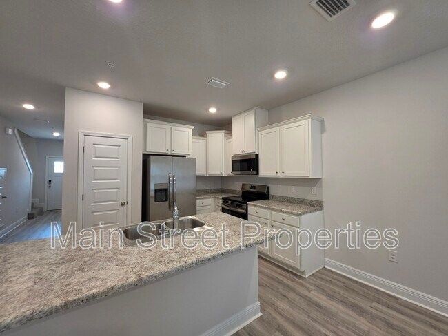 Building Photo - 9011 Golden Eye Dr