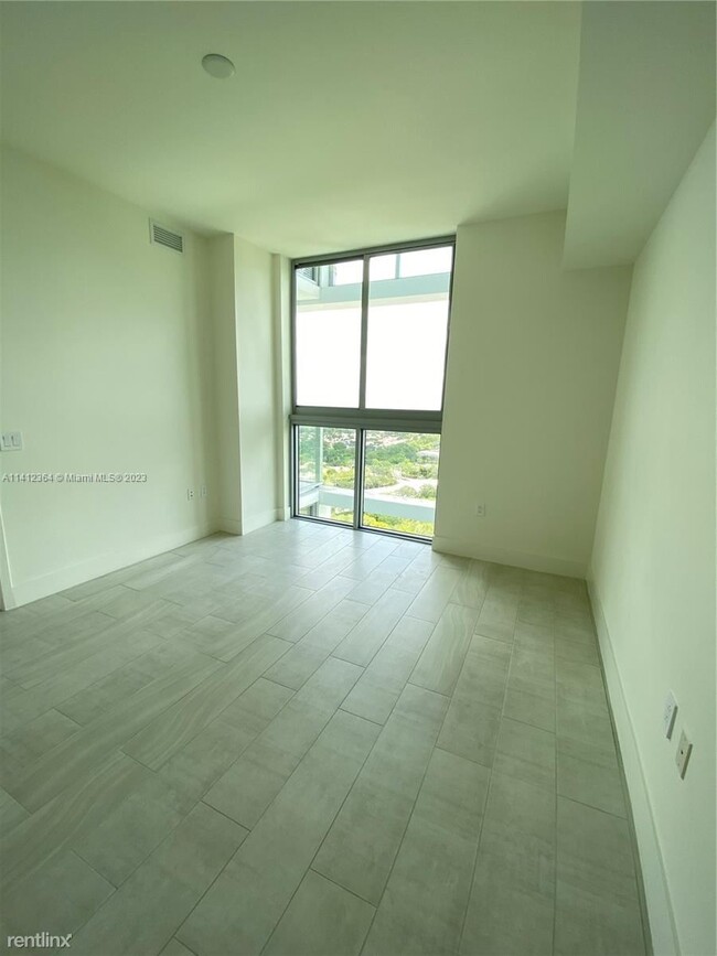 Building Photo - 2 br, 2 bath Condo - 2000 Metropica Way Ap...