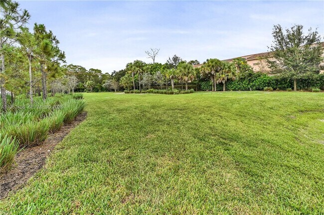 Building Photo - 8645 NW 39th Ct
