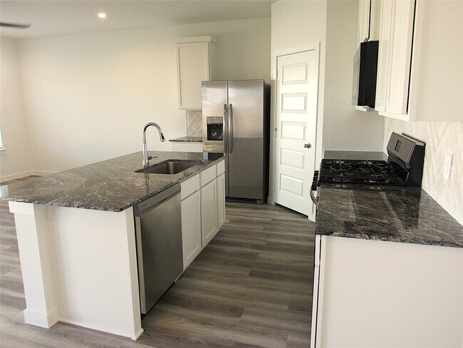 Building Photo - 2807 Glengary River Wy