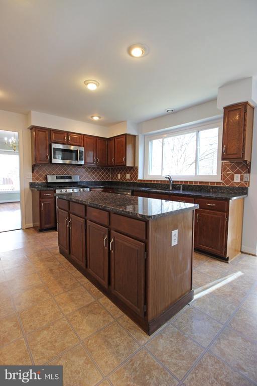 Building Photo - 13111 Willoughby Newton Dr