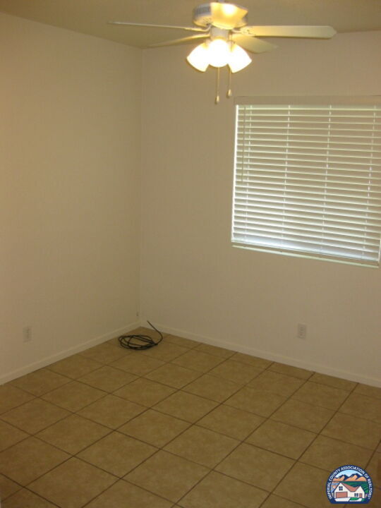 Building Photo - 1661 Yucca Dr