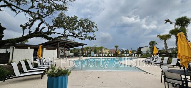 Building Photo - 3151 Voyager Ave