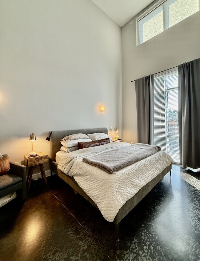 Building Photo - 2608 Erwin Rd