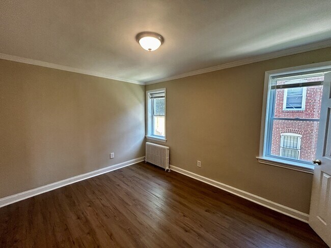 Building Photo - 2833 28th St SE