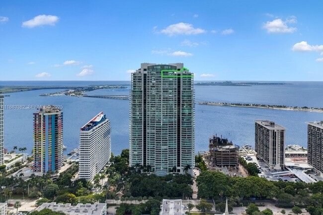 Building Photo - 1643 Brickell Ave