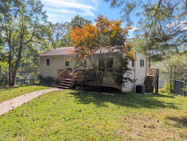 Building Photo - Arden Rental - Royal Pines Area