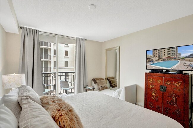 Building Photo - 2001 N Ocean Blvd