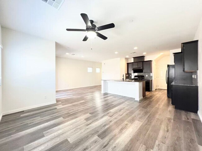 Building Photo - Modern two-story single-family home