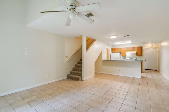 Building Photo - 1 bedroom and 1 bathroom in a 3x3 duplex STEPS AWAY FROM CAMPUS