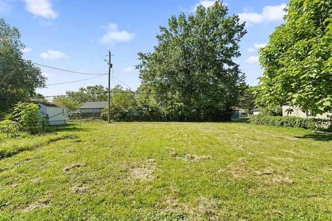 Building Photo - 1713 Sale Rd