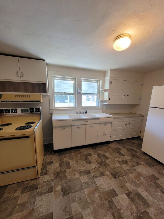 104 N Custer Ave 104 N Custer Ave New Holland PA 17557 Apartment Finder