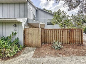 Building Photo - Condo Home in Orlando