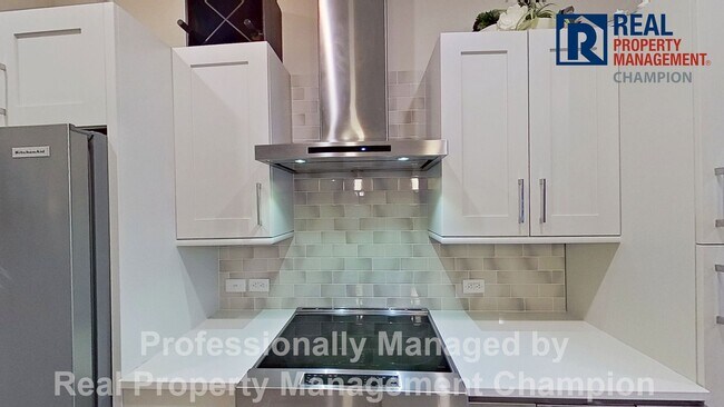 Building Photo - Luxury Condo in Heart of Wilmington with Water Views