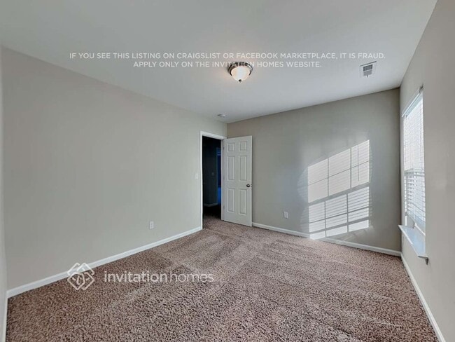 Building Photo - 347 Ashdale Dr