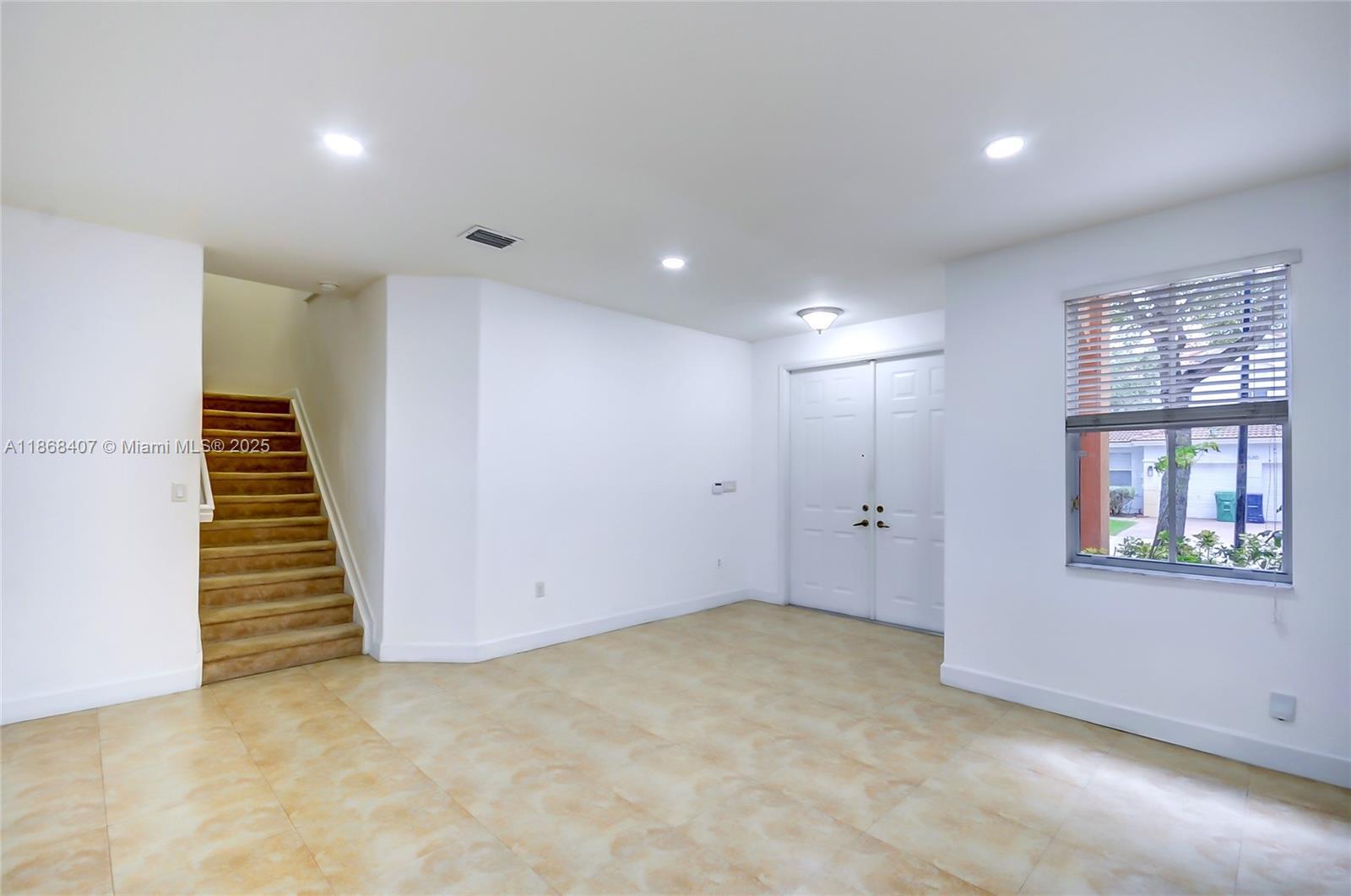 Building Photo - 8631 NW 110th Ave