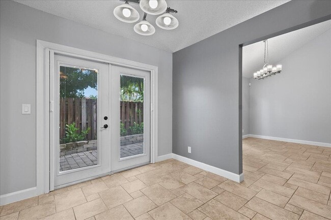 Building Photo - 1714 Shoreside Cir