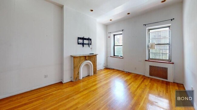 Building Photo - 1 bedroom in Manhattan NY 10021