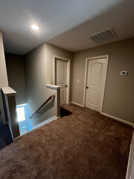 Building Photo - 202 Clover Meadow Ln