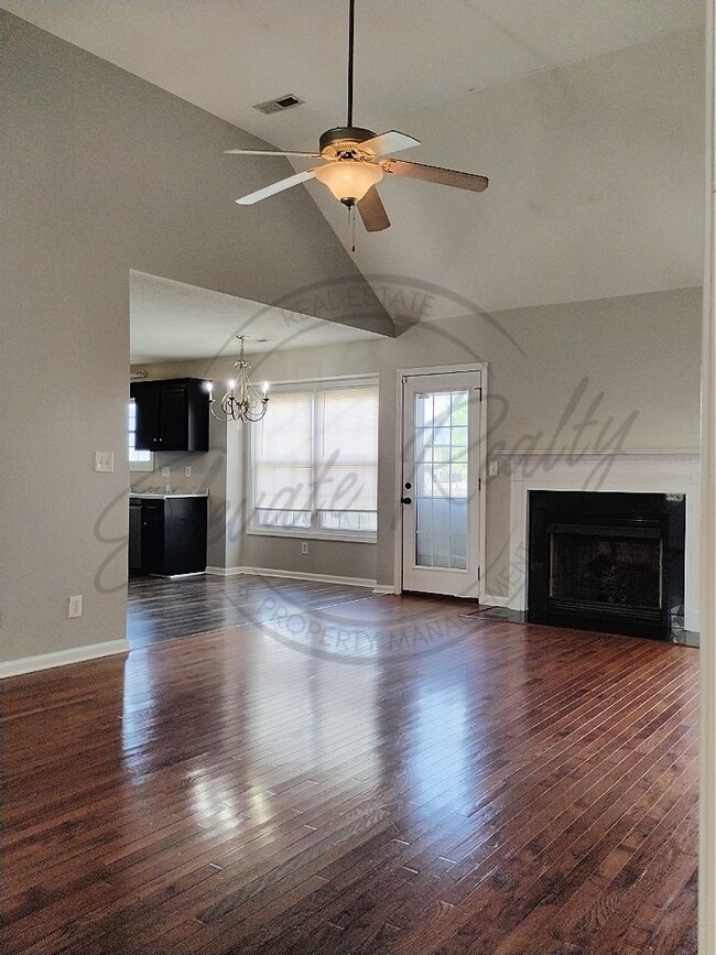 Building Photo - ON SPECIAL! THIS PROPERTY HAS A 1/2 OFF TH...