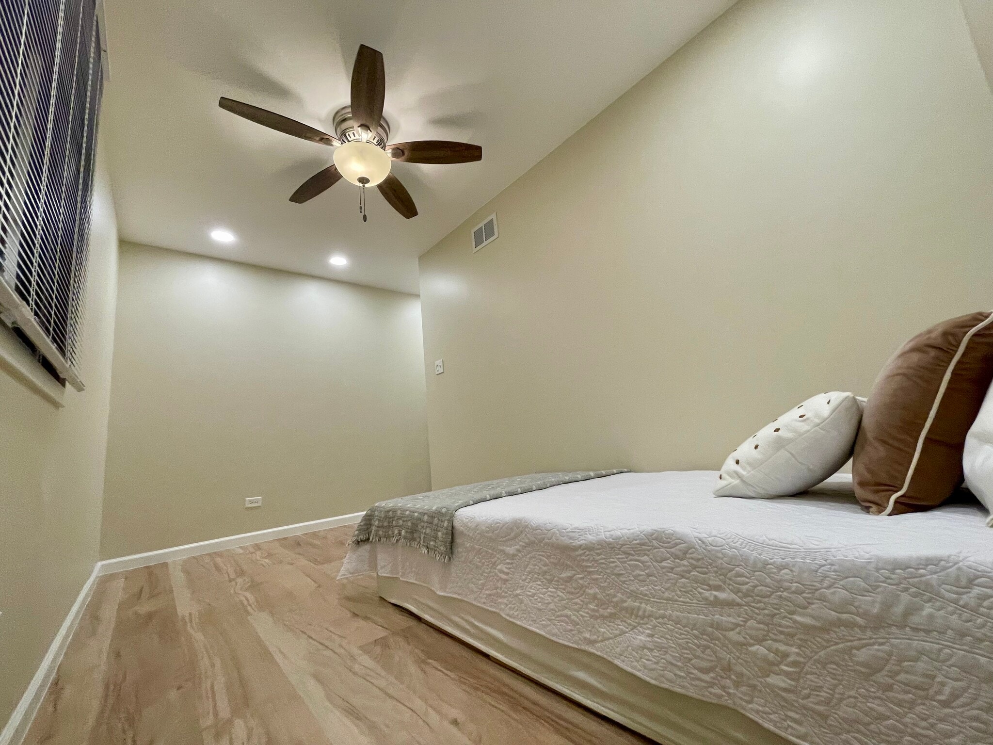 3rd Bedroom (Office or Flex Room, Twin Bed Shown) - 16180 Apple Ln