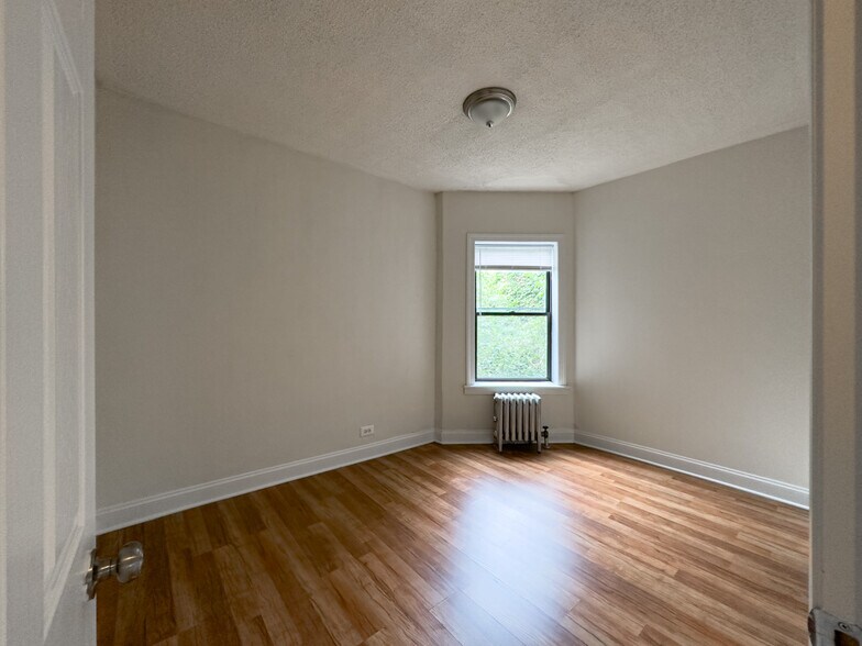 Building Photo - 1742 N Humboldt Blvd