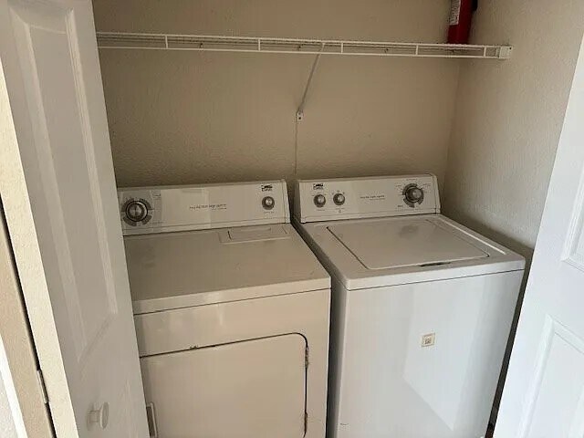 Building Photo - 1007 S Sheridan St