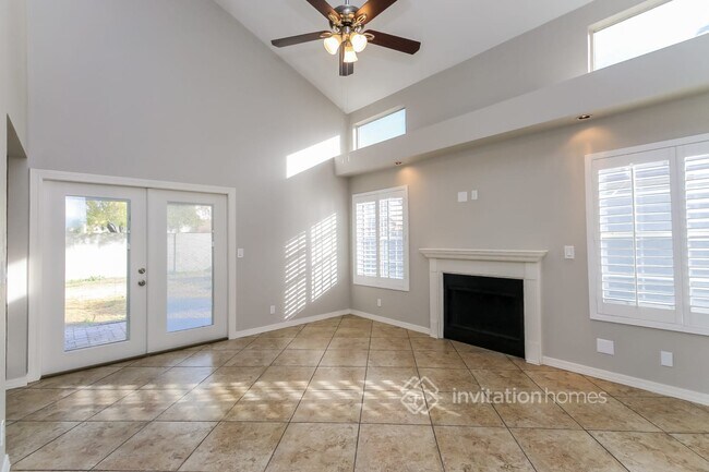 Building Photo - 1811 S 39th St