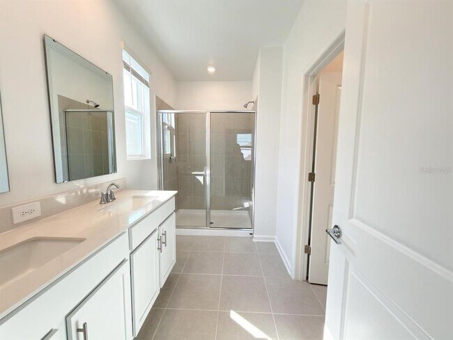 Building Photo - 2497 Spring Tune Aly