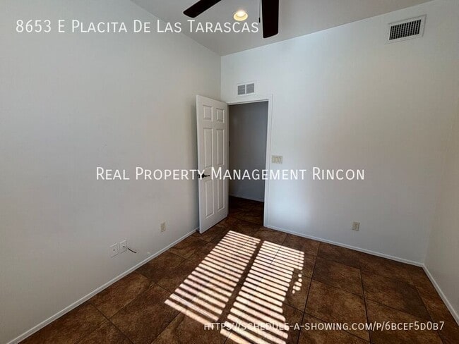 Building Photo - 8653 E Placita De Las Tarascas