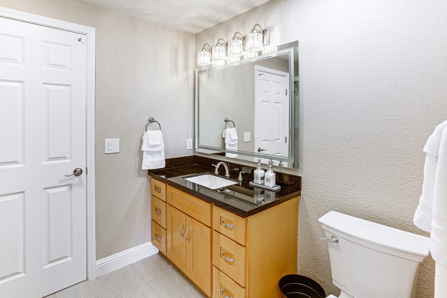 Building Photo - 1253 Hickerson Ct