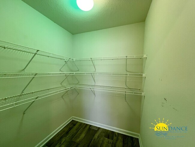 Building Photo - 930 Merganser Way