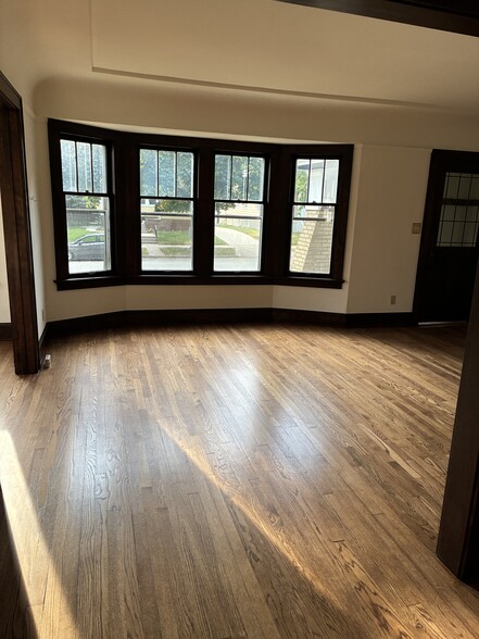 Building Photo - 4012 N Stowell Ave