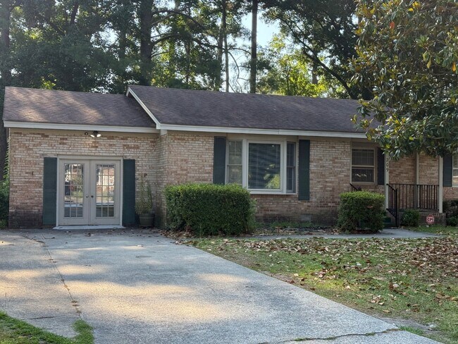 Building Photo - 209 Allendale Dr