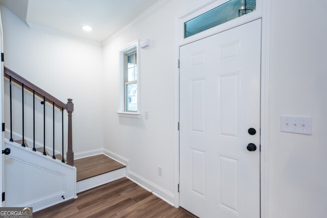 Building Photo - 3342 Landings S Dr SW