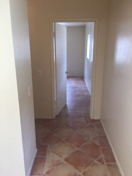 Building Photo - 4477 Meadowlark Ln