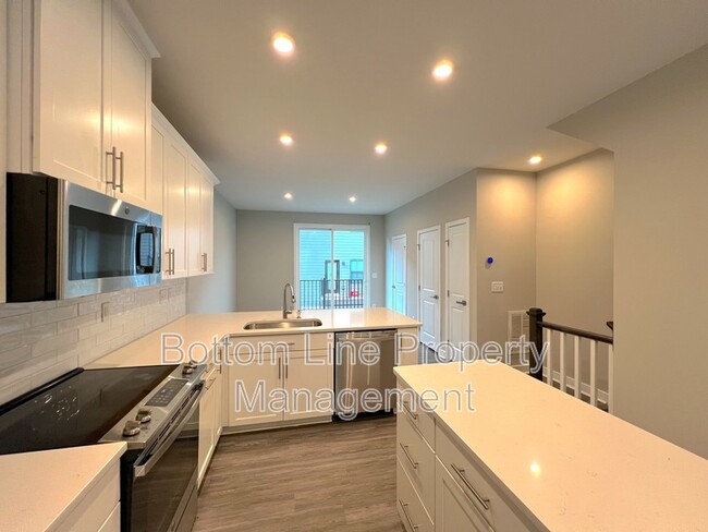 Building Photo - 528 Billingsley Rd
