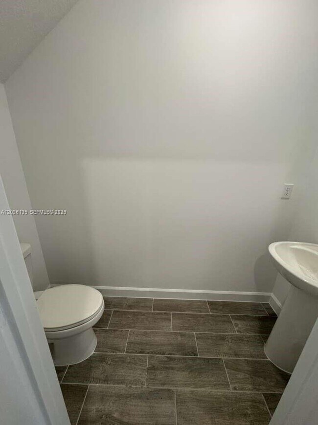 Building Photo - 1654 Hoot Owl Holw